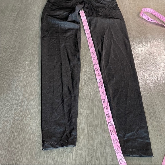 NWT Aerie Black Shiny Smooth Full Length Leggings Extra Small - Picture 10 of 10